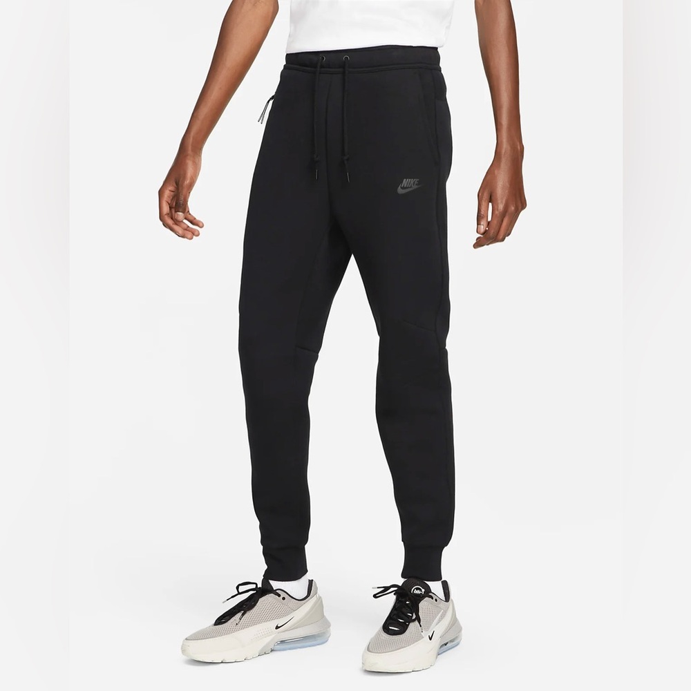 NEW Nike Slim Fit Taper Regular Length